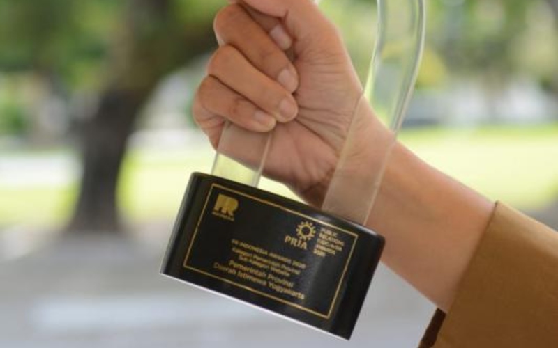 Award documentation accompanying the report of Yogyakarta’s government website Gold Winner recognition in 2021
